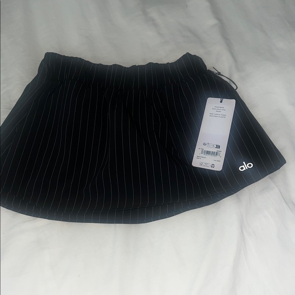 ALO Yoga Pinstripe Daylight Mini Skirt NWT - Picture 1 of 8